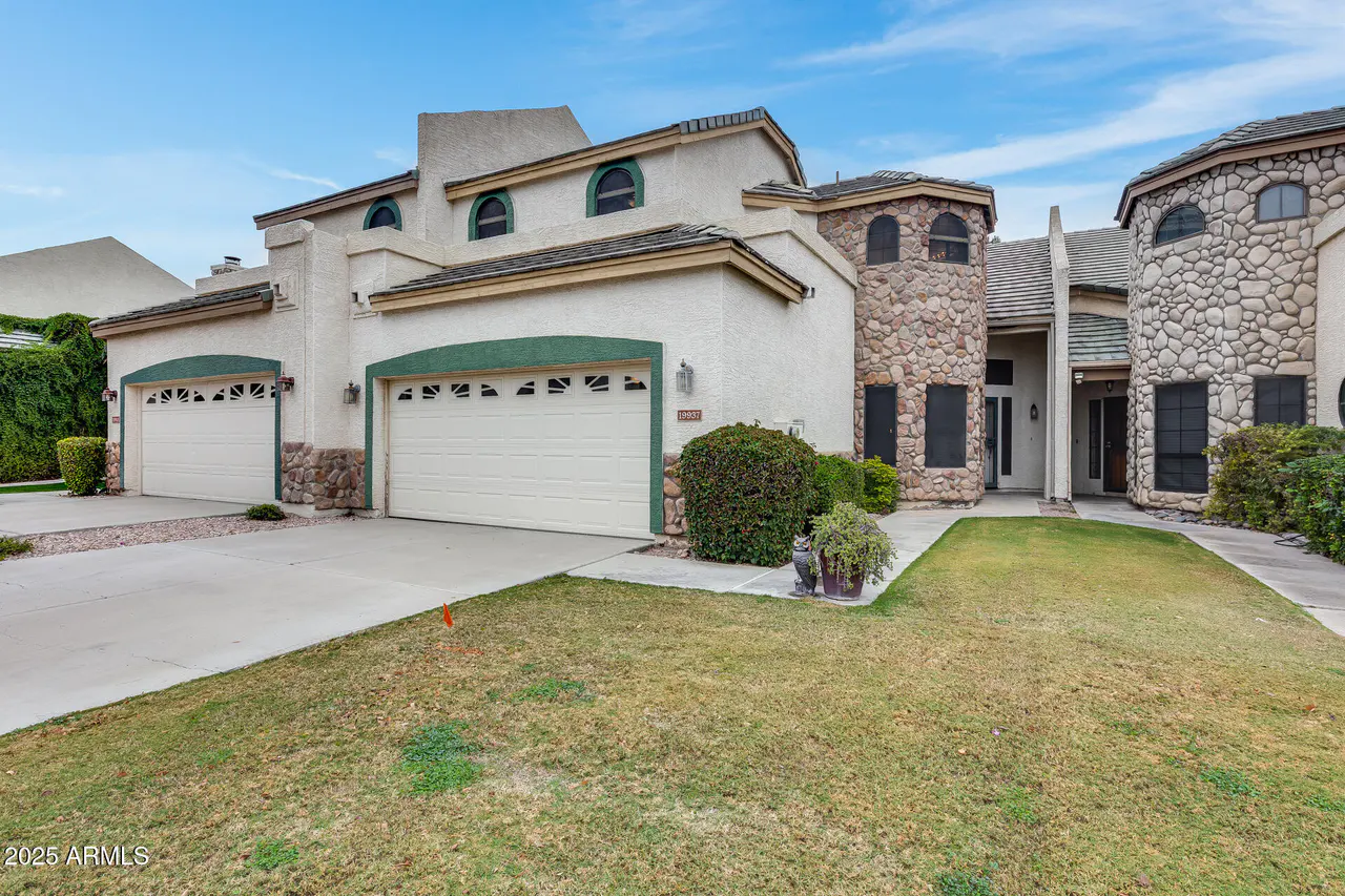 19937 N DENARO Drive, Glendale, AZ 85308