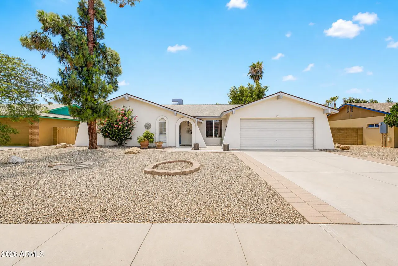 5215 W LAS PALMARITAS Drive, Glendale, AZ 85302