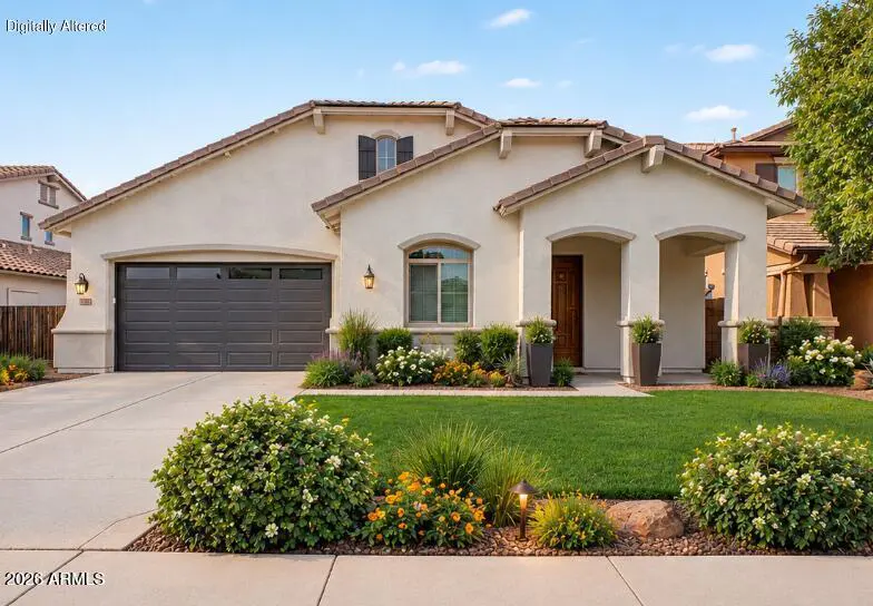 2564 E ORLEANS Drive, Gilbert, AZ 85298