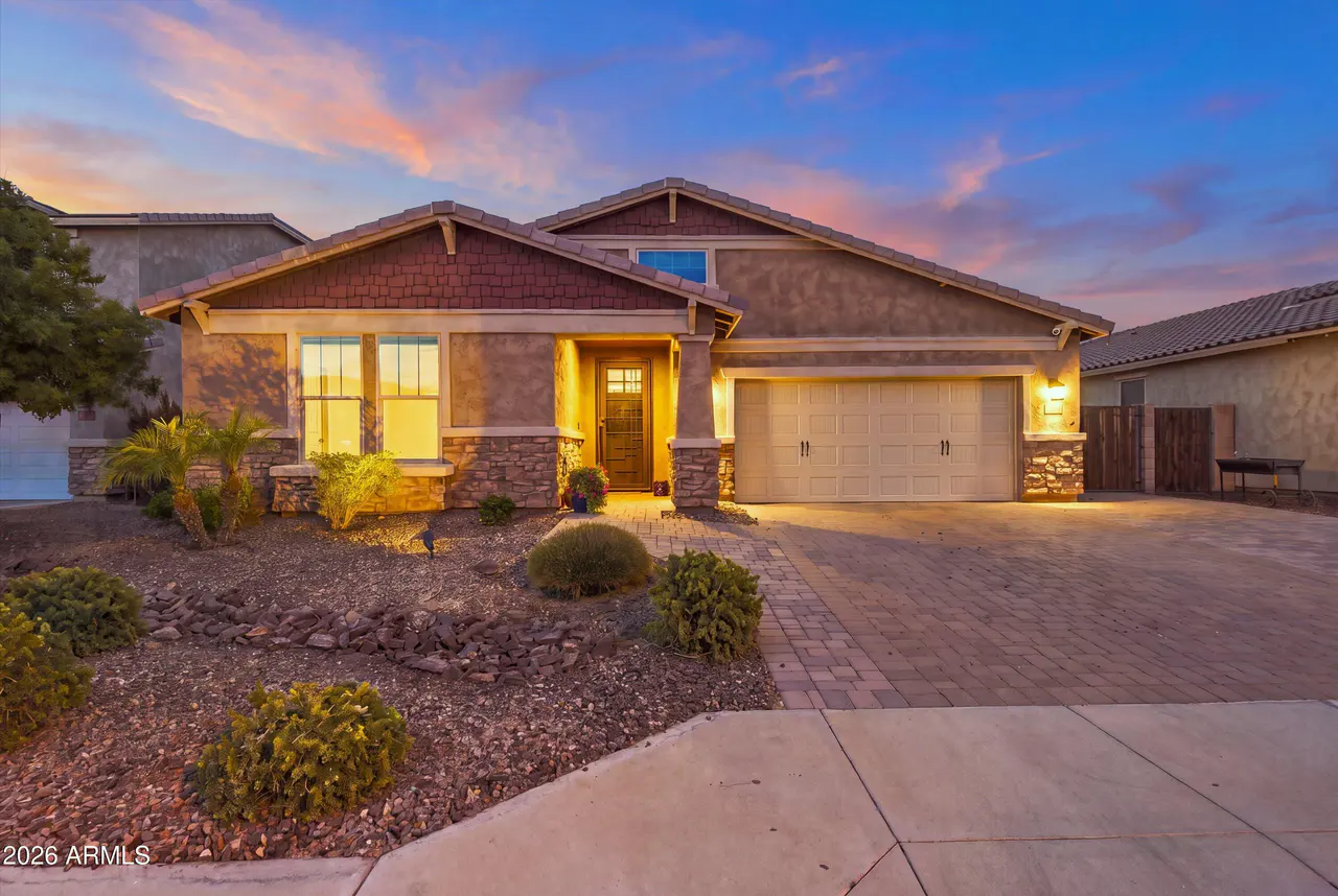 3874 E STRAWBERRY Drive, Gilbert, AZ 85298